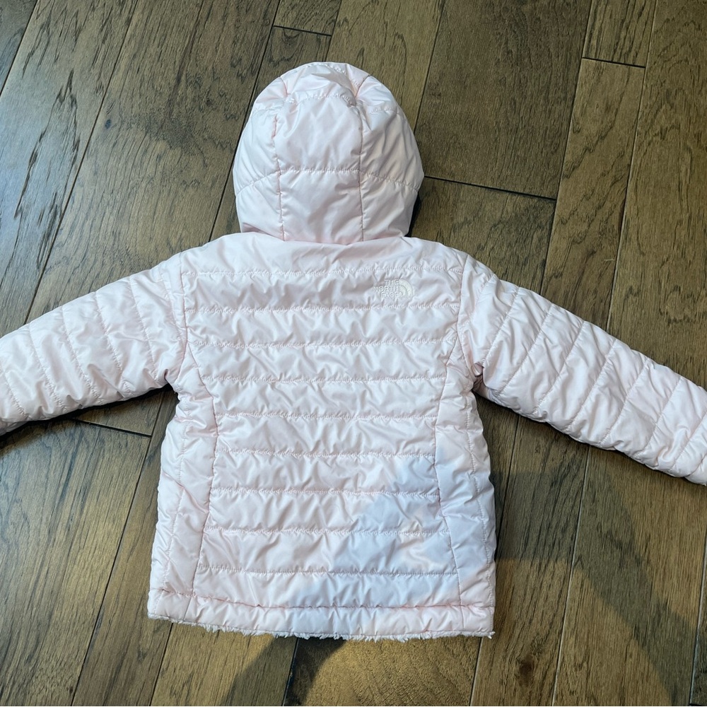 The North Face Kids Pink Jacket size 2T - Picture 3 of 9
